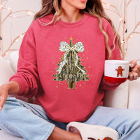 Christmas Camo Tree With Ribbon Bows Santa Ornament Pattern Holiday Season Decor Graphic Sweatshirt